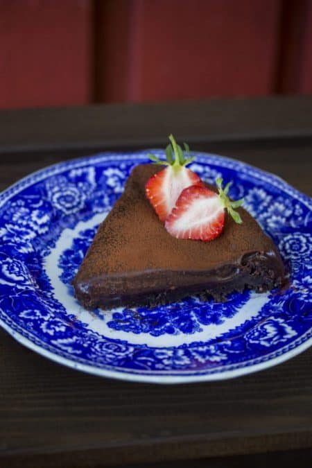 Så Här Bakar Du Naturligt Glutenfri Kladdkaka Med Chokladfudge-glasyr ...